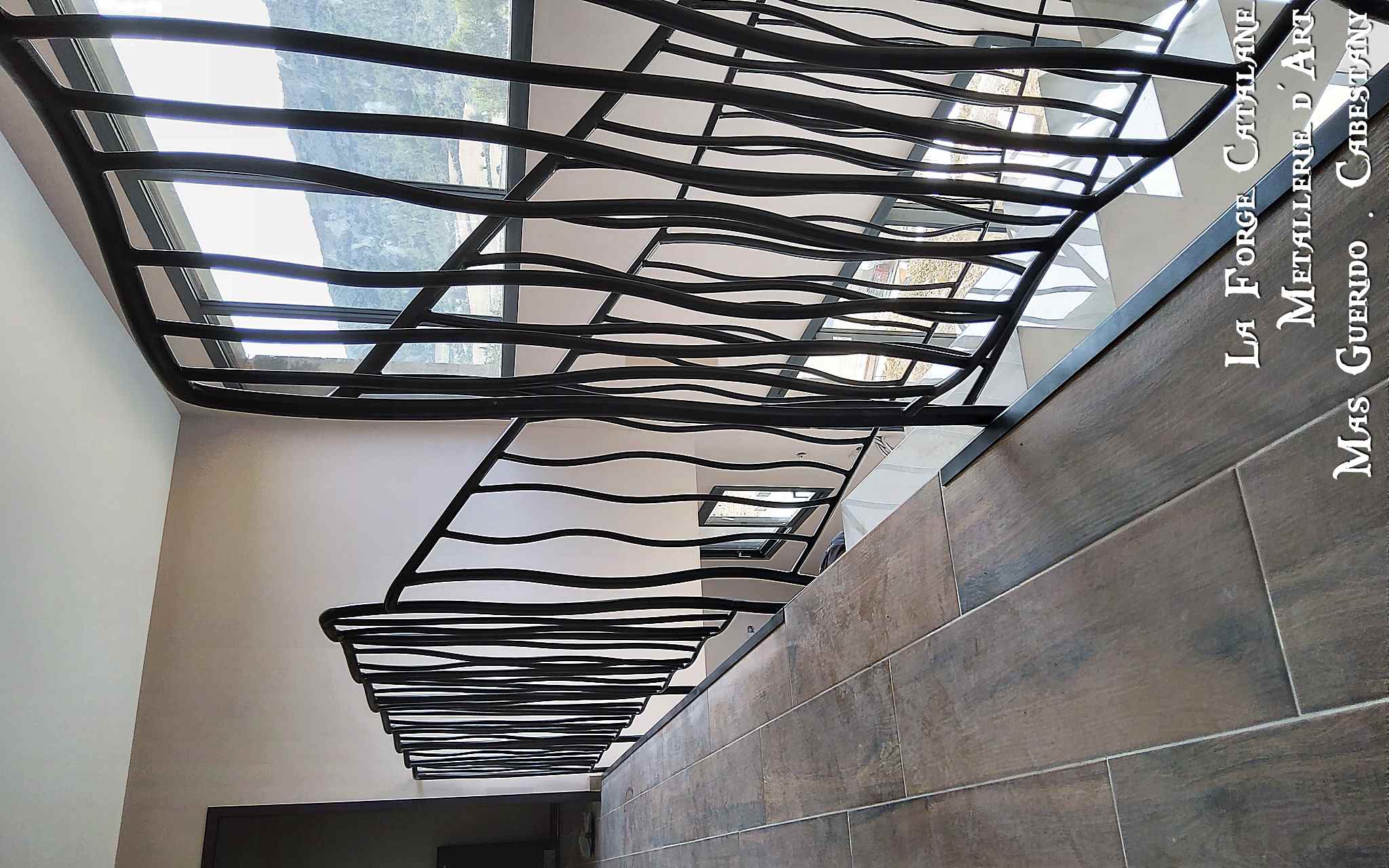 garde corps et rampants effet tordus forge catalane.jpg